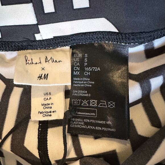 Richard Allan x H&M Black & Ivory Geometric Print Leggings – Size S ArtcoreStyle - Picture 7 of 7